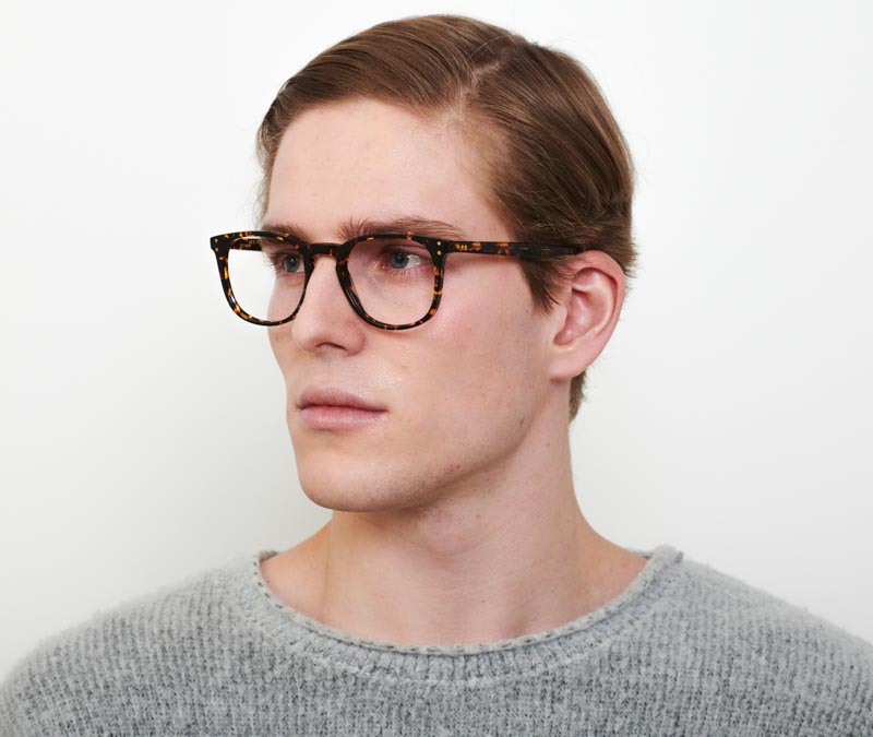 Alexis Amor Baxter frames in Gloss Black Amber Fleck