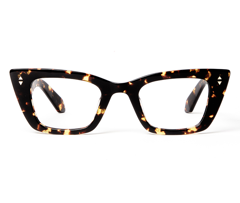 Alexis Amor Betty frames in Dark Amber Fleck