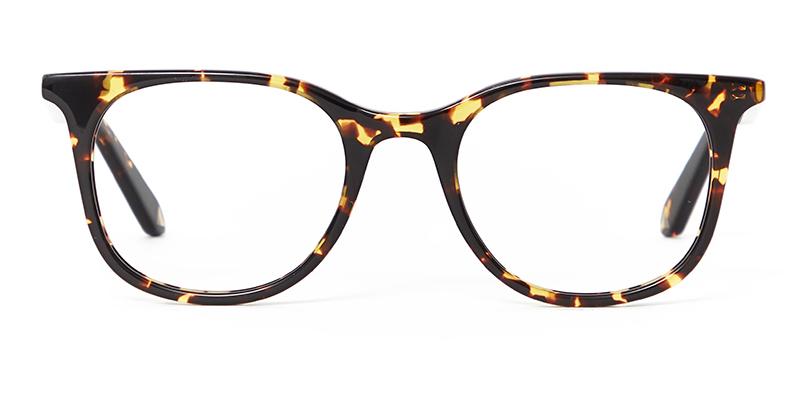 Alexis Amor Carey frames in Amber Fleck