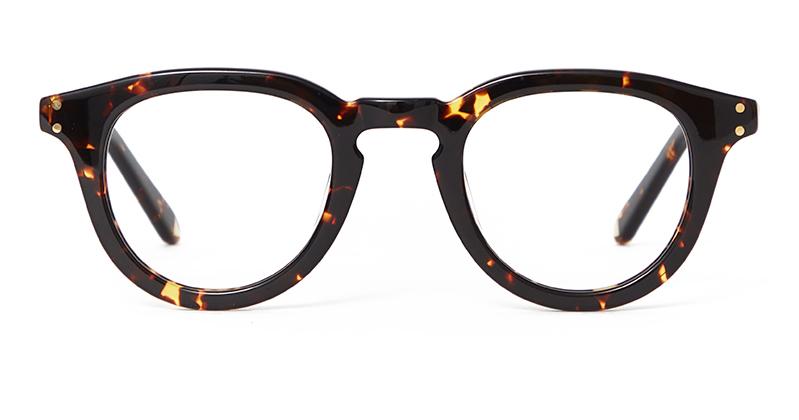 Alexis Amor Charlie X frames in Amber Fleck