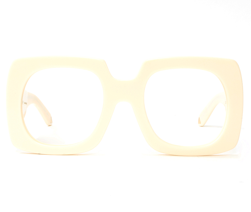 Alexis Amor Dee Dee frames in Opaline