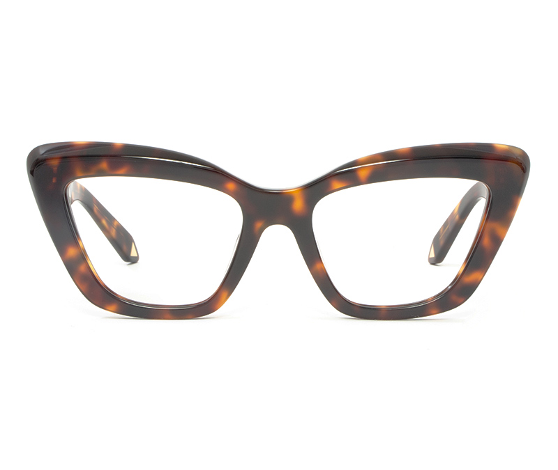 Alexis Amor Esme frames in Deep Dark Tortoise