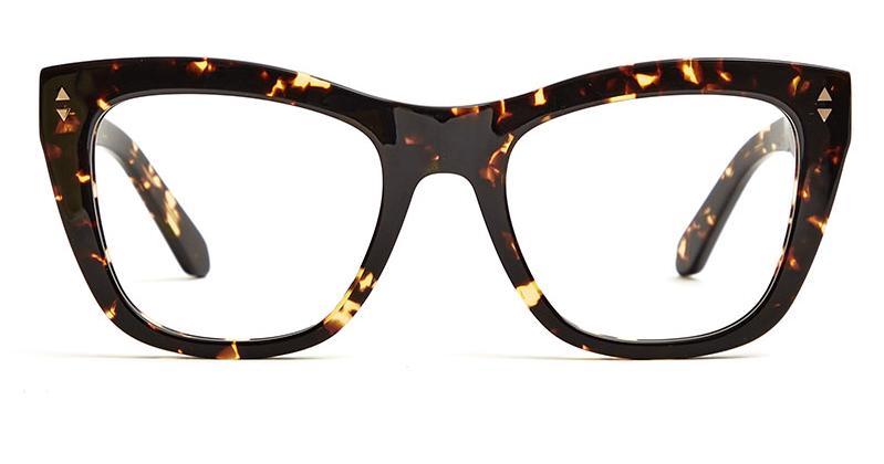 Alexis Amor Holly frames in Amber Fleck