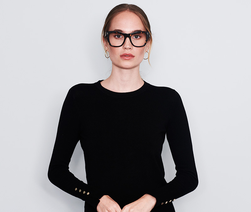 Alexis Amor Holly frames in Gloss Piano Black + Marble