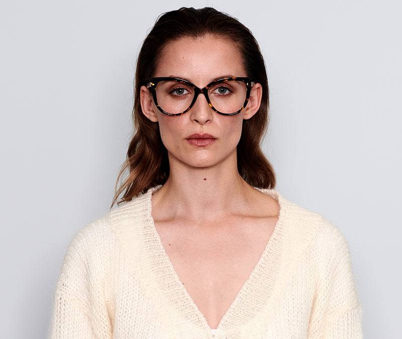 Alexis Amor Inez frames in Amber Fleck Matte Gold