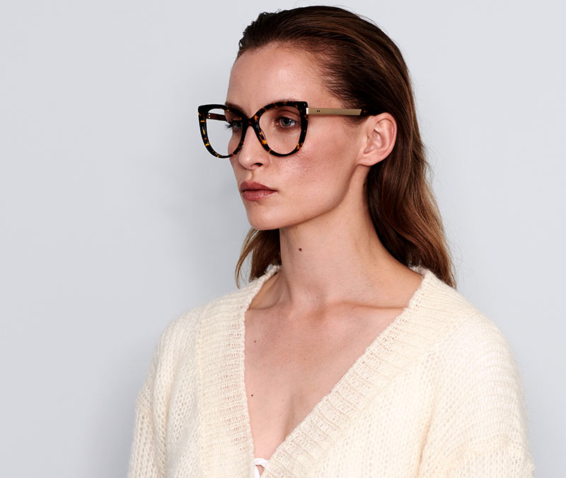 Alexis Amor Inez frames in Amber Fleck Matte Gold