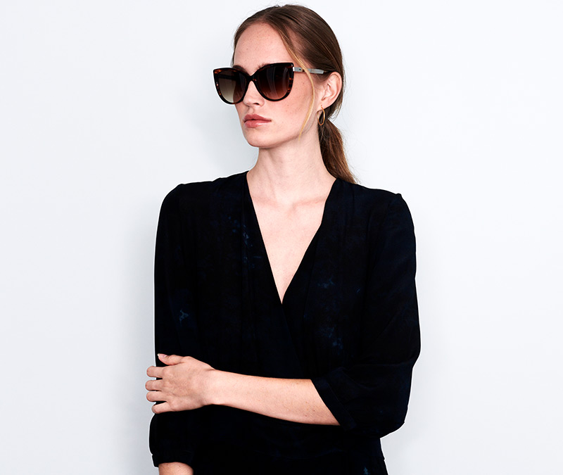 Alexis Amor Inez sunglasses in Gloss Piano Black Mirror Gold