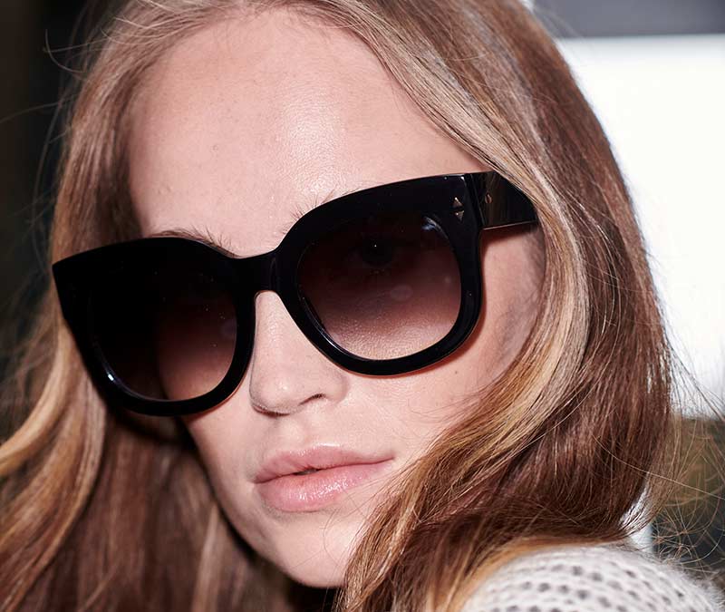 Alexis Amor Jojo X sunglasses in Gloss Piano Black