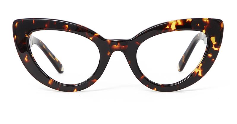 Alexis Amor Juno frames in Amber Fleck