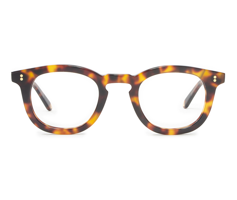 Alexis Amor Kent frames in Deep Dark Tortoise