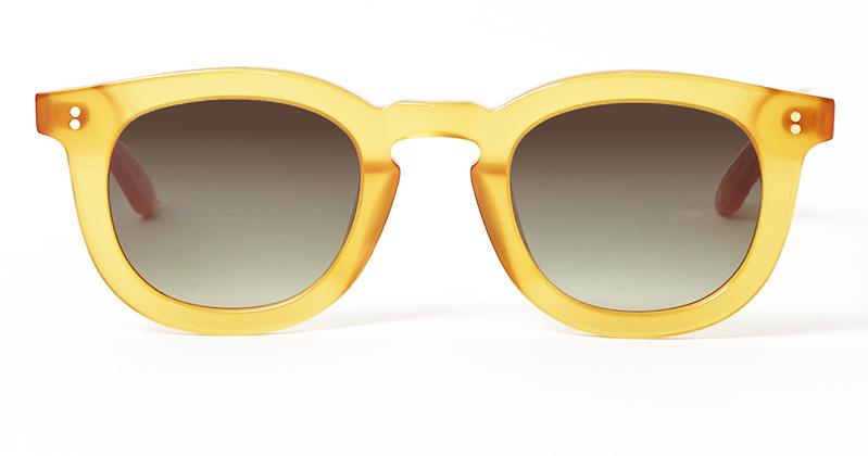 Alexis Amor Kent frames in Amber Glow