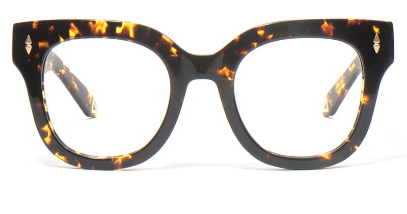 Alexis Amor Kiki X frames in Dark Amber Fleck