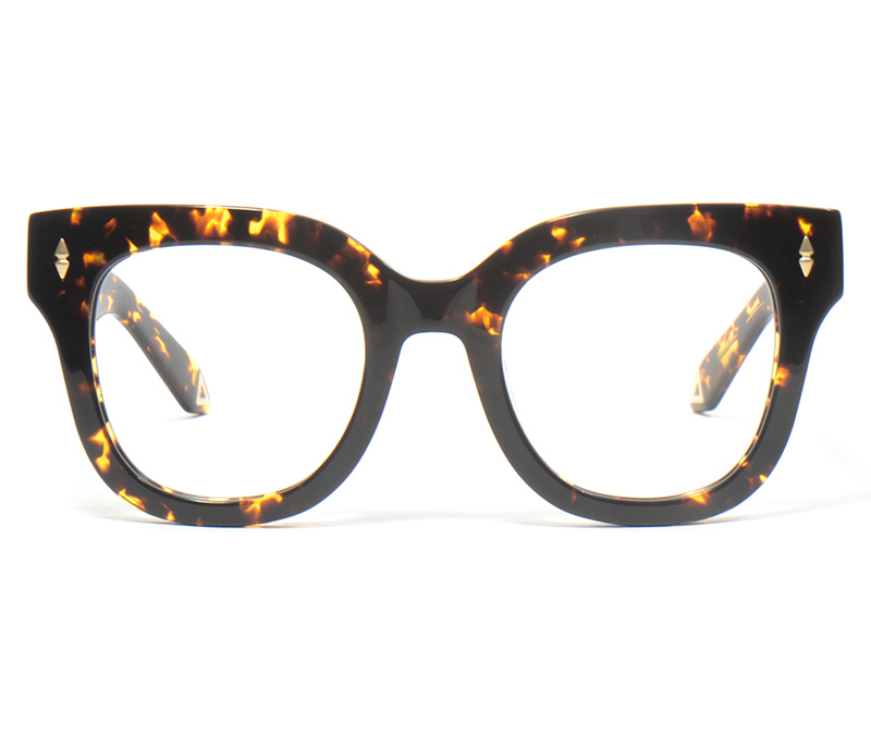Alexis Amor Kiki X frames in Dark Amber Fleck