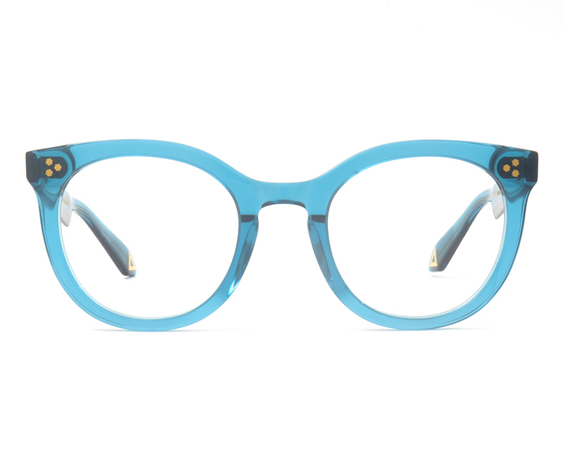 Alexis Amor Mabel frames in CRL