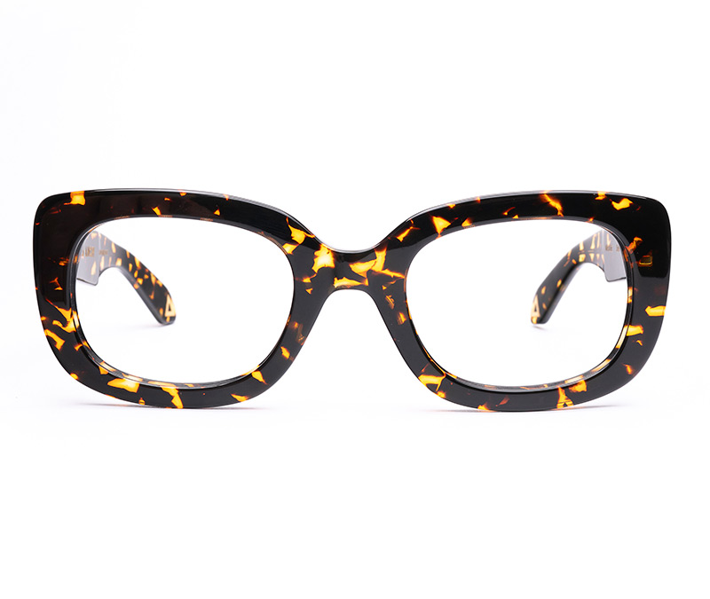 Amor Optical Maude frames in Amber Fleck