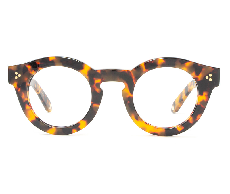 Alexis Amor Parker frames in Light Leopard Tortoise