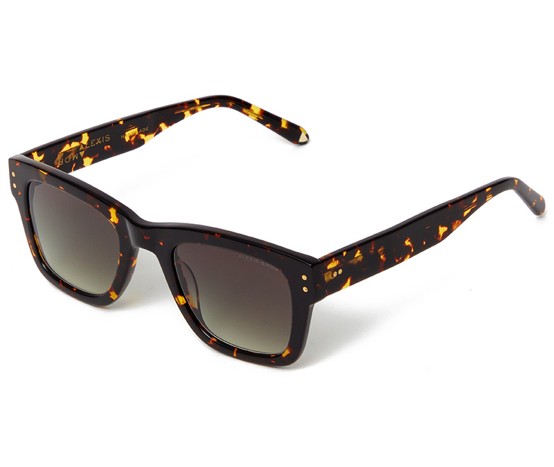 Alexis Amor Ralph sunglasses in Amber Fleck