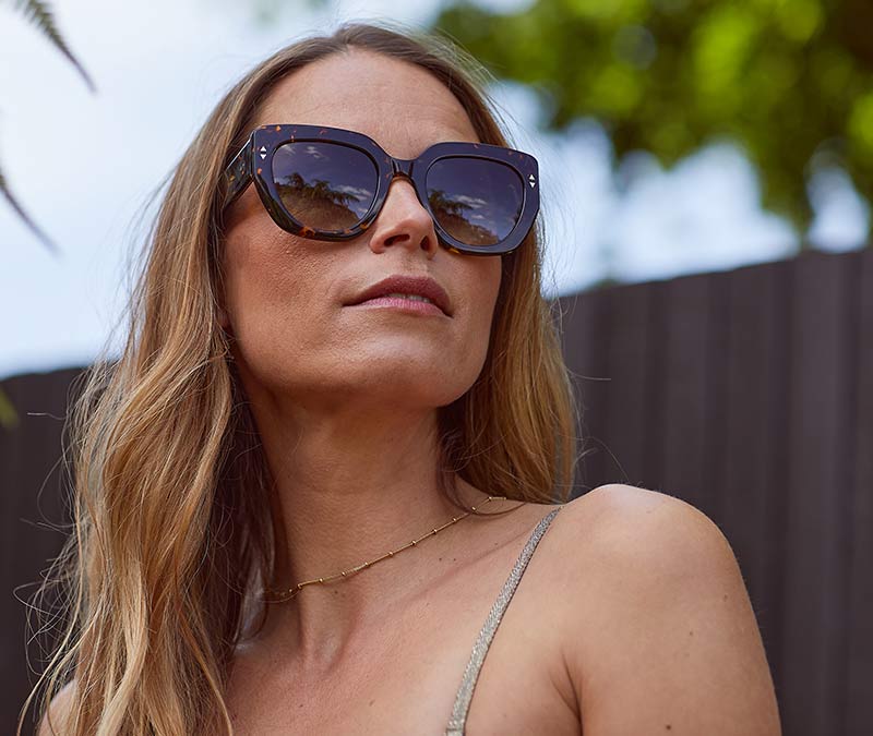 Alexis Amor Romy sunglasses in Amber Fleck