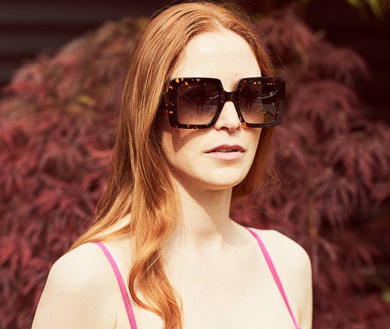 Alexis Amor The Kat sunglasses in Amber Fleck