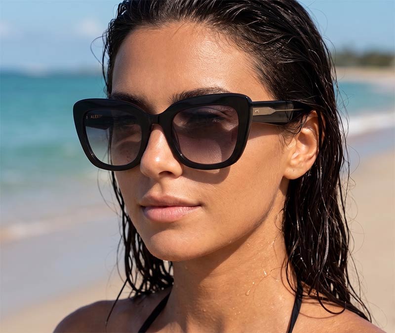 Amor Optical Tippi sunglasses in Grand Piano Black