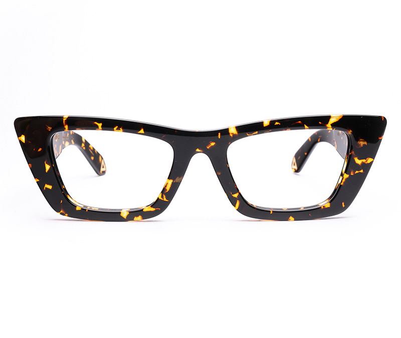 Amor Optical Vivi frames in Darkest Amber Fleck