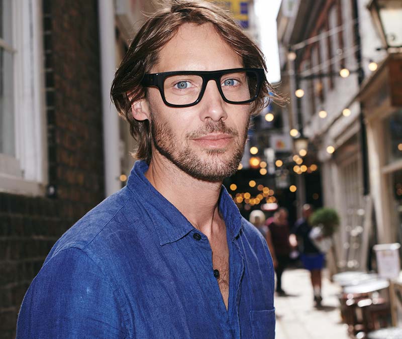 Alexis Amor Wynn frames in Amber Fleck
